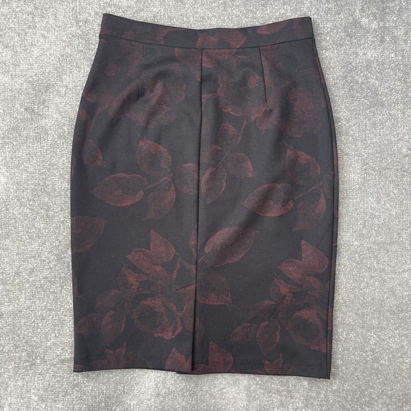 Susan Graver Skirt Womens Small Black Red Floral Pencil Pull On Stretch Comfort - Picture 8 of 9